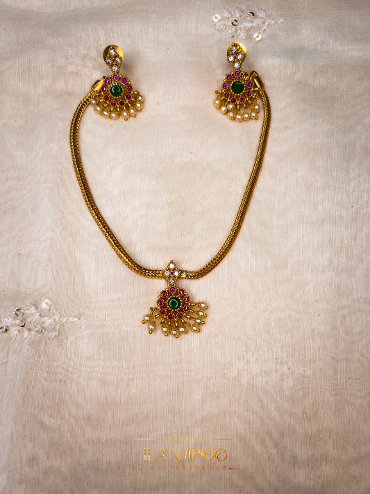 Nagapadam Pendant Necklace and earring Set