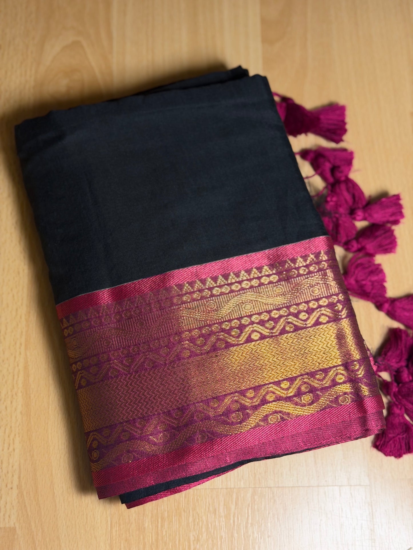 Black and pink  boarder Mul Cotton Saree