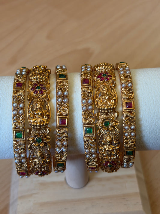 Laxmi Design Bangles Set