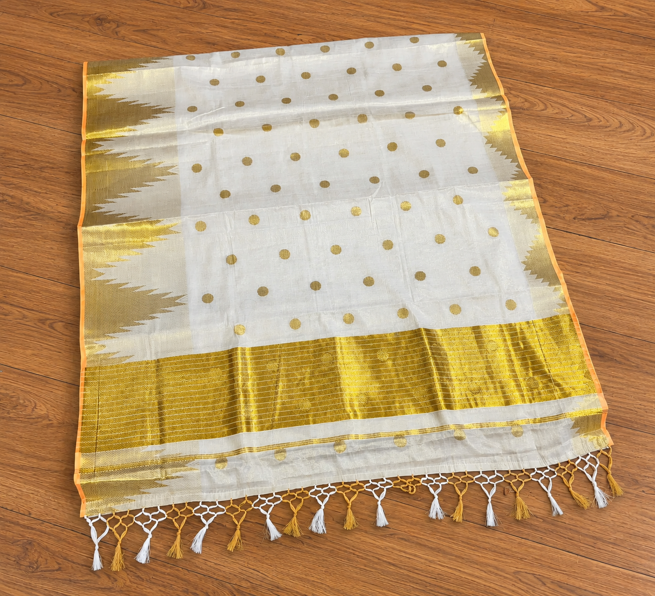 Madhavi Cotton Kasavu Saree